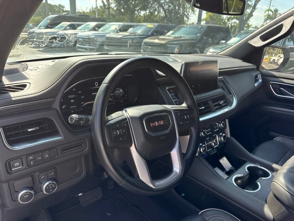 Used 2024 GMC Yukon SLT RWD image 9