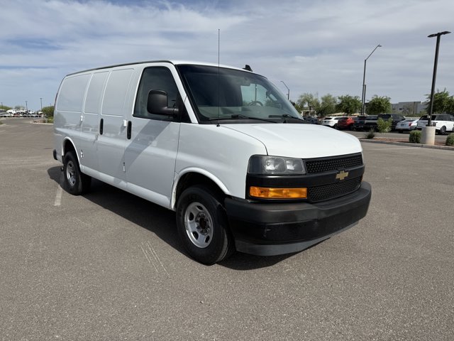 Used 2019 Chevrolet Express 2500 w/ Driver Convenience Package RWD image 3
