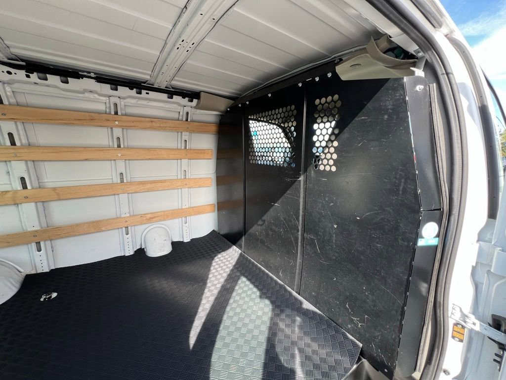 Used 2024 Chevrolet Express 2500 w/ Driver Convenience Package image 25