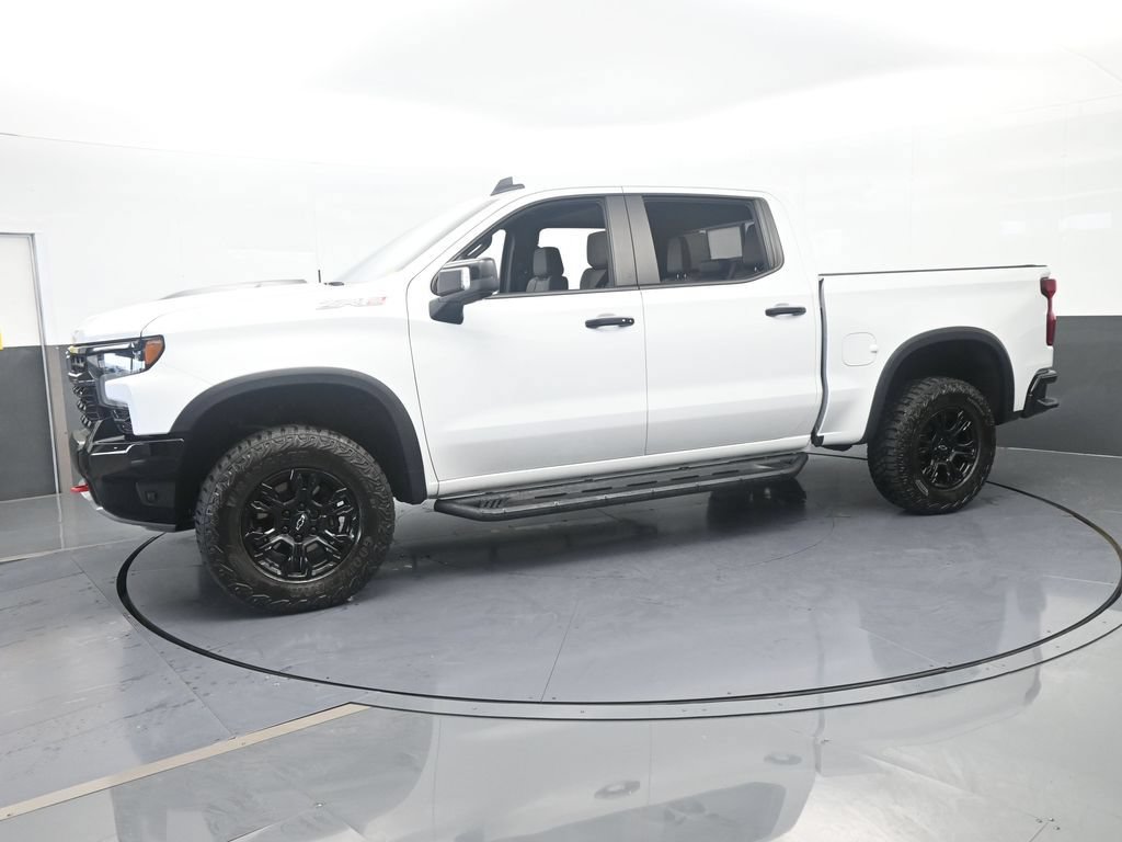 Used 2024 Chevrolet Silverado 1500 ZR2 w/ Technology Package AWD/4WD image 2