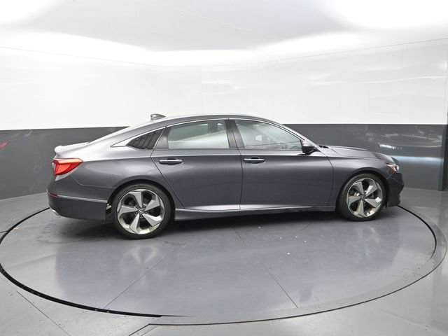 Used 2019 Honda Accord Touring image 10