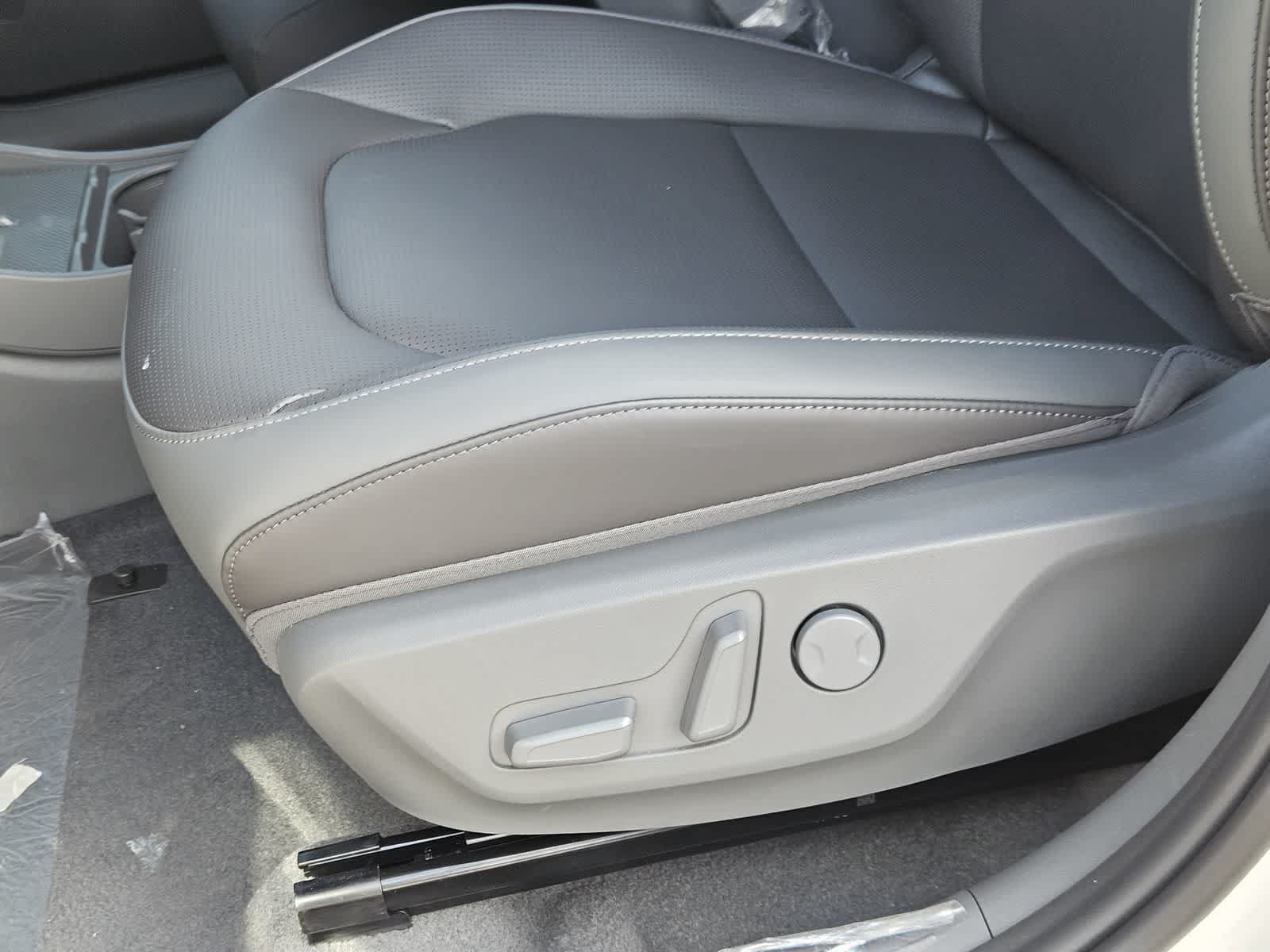 New 2027 Kia EV3 Wind w/ Wind Fwd Nightfall Package image 16