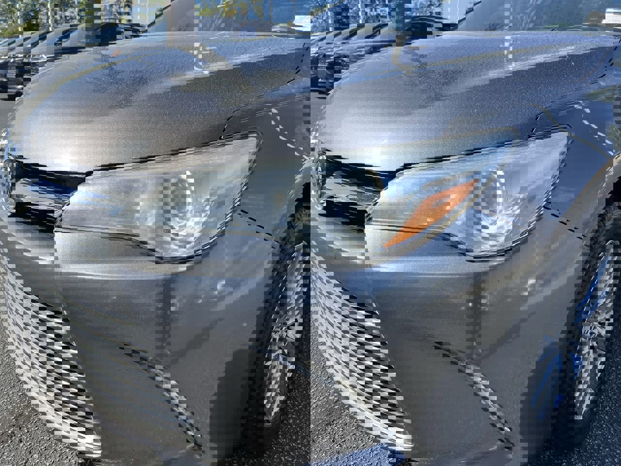 Used 2017 Toyota Camry XLE image 6