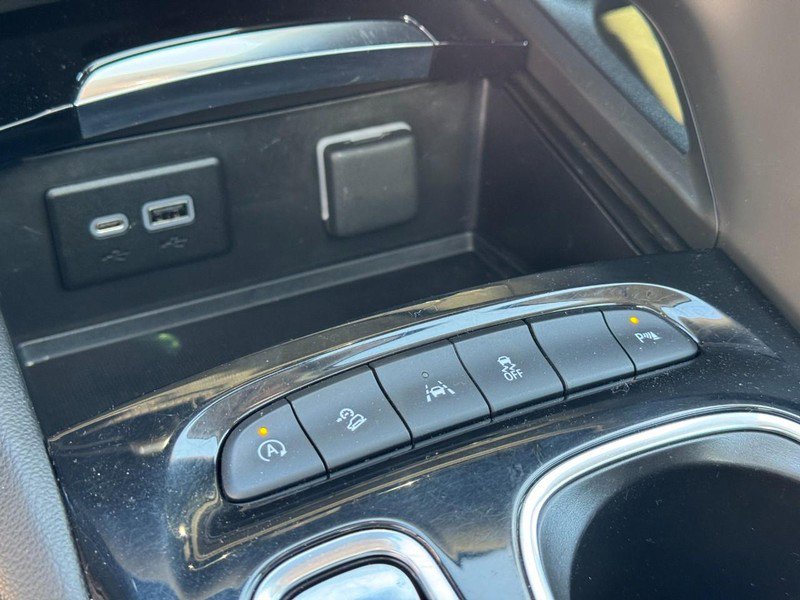 Used 2023 Buick Envision Essence w/ Sport Touring Package image 23