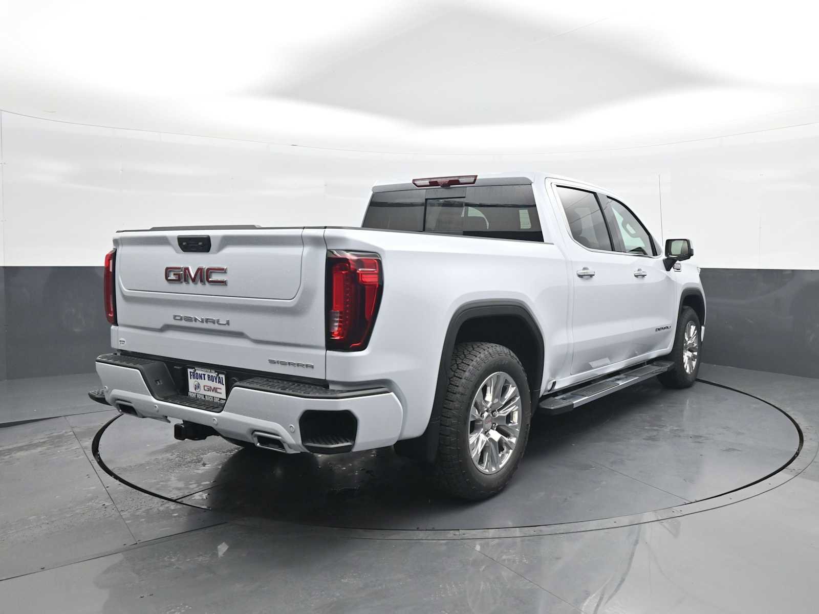 New 2026 GMC Sierra 1500 Denali w/ Technology Package AWD/4WD image 7