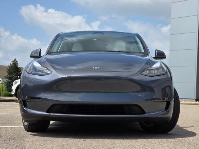 Used 2023 Tesla Model Y Long Range AWD/4WD image 3
