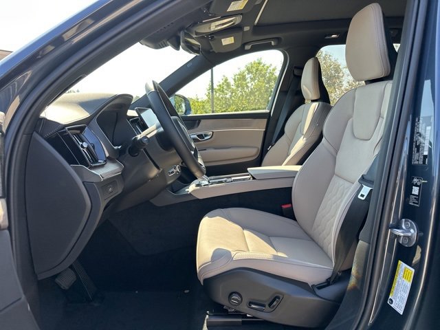 New 2026 Volvo XC90 B6 Plus w/ Protection Package Premier image 13