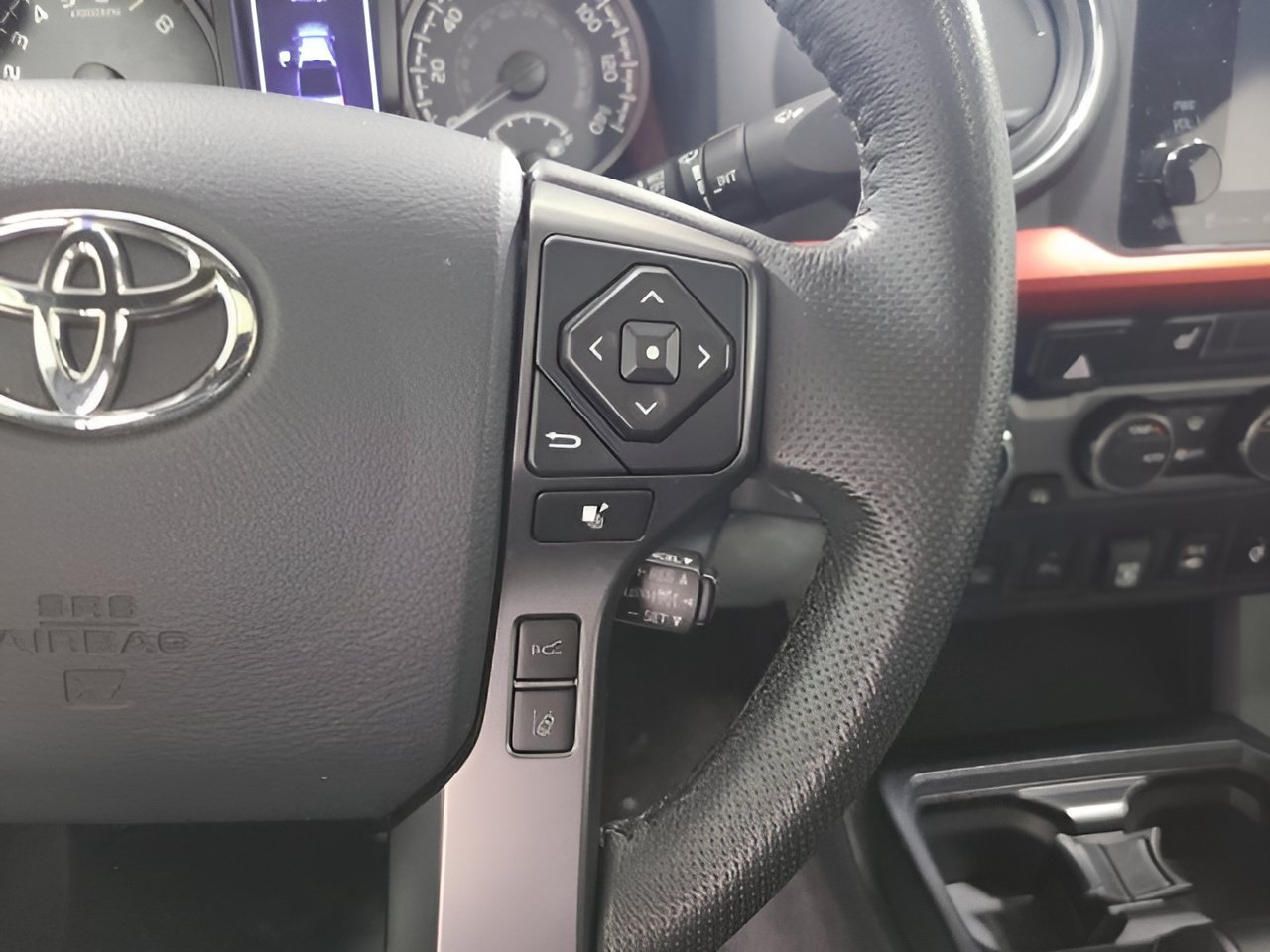 Used 2019 Toyota Tacoma TRD Off-Road AWD/4WD image 27