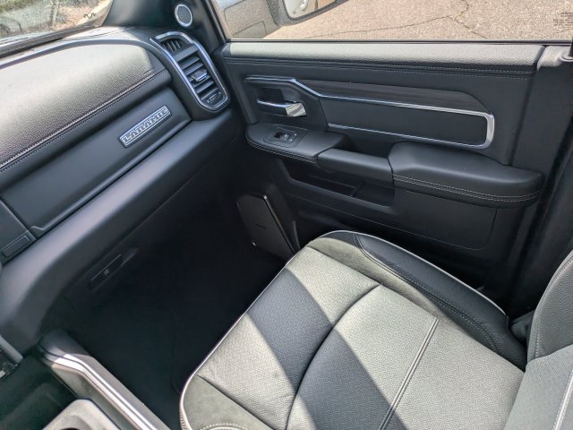 New 2026 RAM 2500 Laramie AWD/4WD image 19