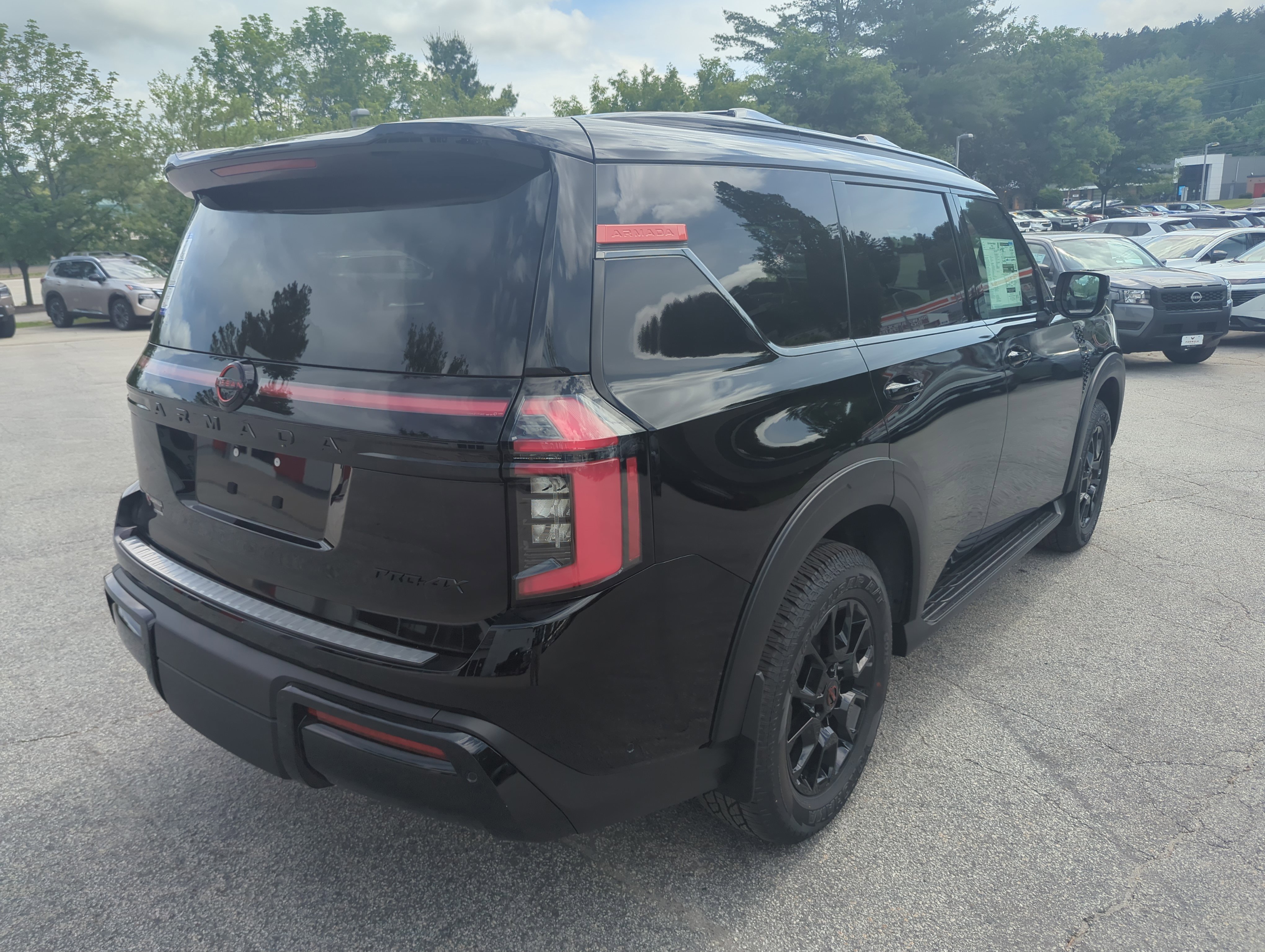 New 2025 Nissan Armada PRO-4X w/ Pro-4X Premium Package image 3