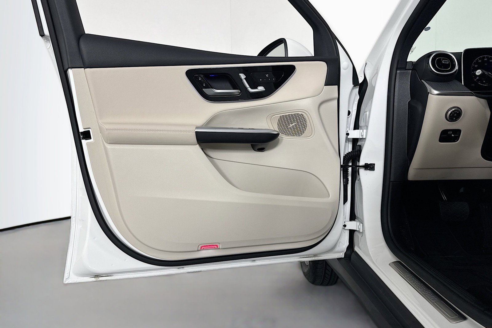 Certified 2026 Mercedes-Benz GLC 300 GLC 300 image 21