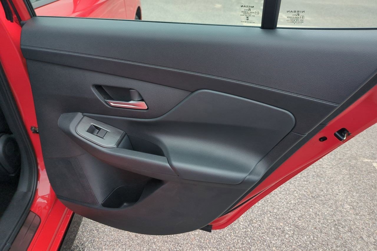 New 2026 Nissan Sentra SR w/ Floor Mat Package FWD image 31