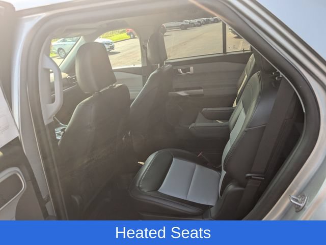 Used 2023 Ford Explorer XLT w/ Equipment Group 202A AWD/4WD image 11