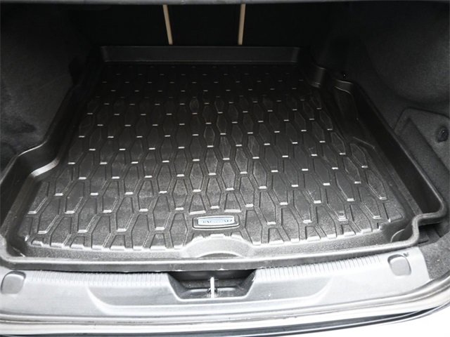 Used 2020 Jaguar XE S image 16