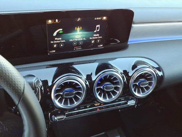 Certified 2022 Mercedes-Benz CLA 250 image 5