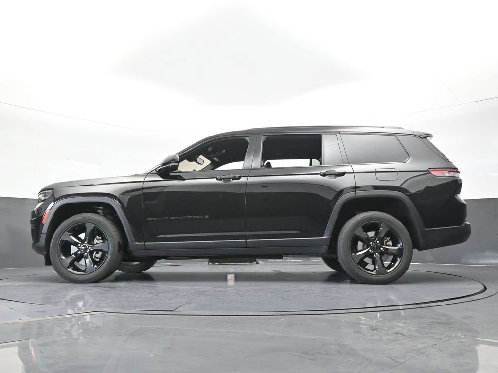 Used 2023 Jeep Grand Cherokee L Laredo image 54