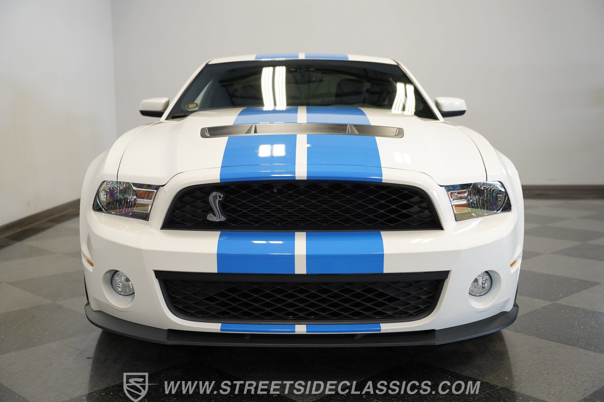 Used 2010 Ford Mustang Shelby GT500 image 22