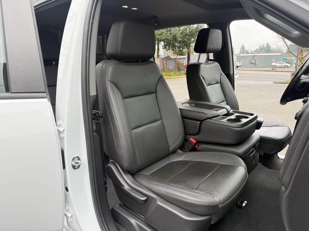 Used 2021 Chevrolet Silverado 2500 LT w/ Convenience Package image 13