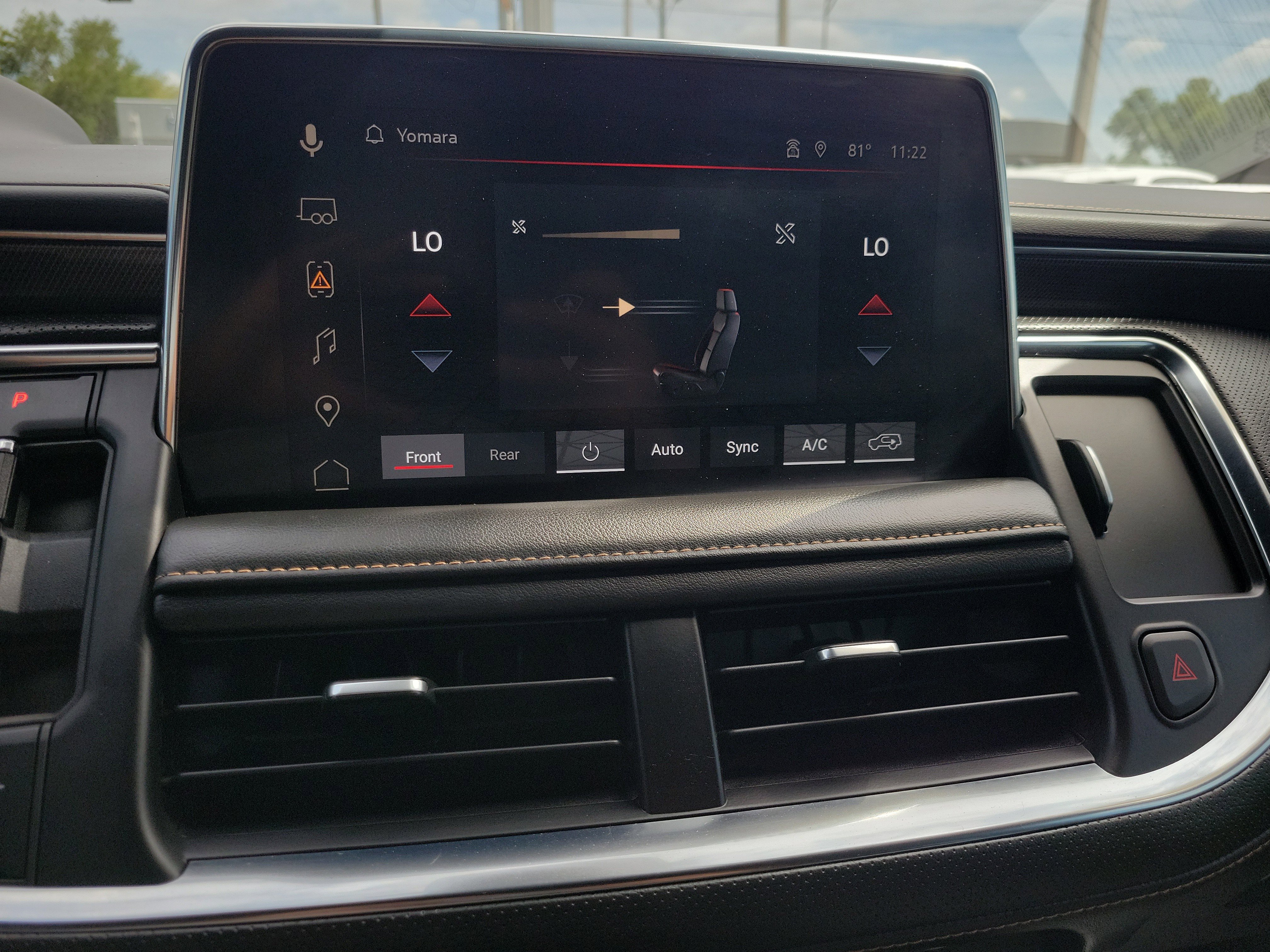 Certified 2023 GMC Yukon XL AT4 w/ AT4 Premium Plus Package AWD/4WD image 20