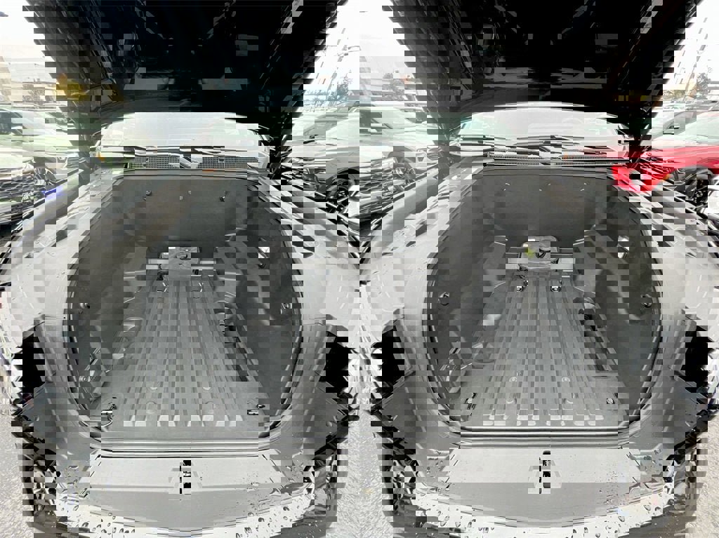 New 2024 Chevrolet Silverado EV RST image 22