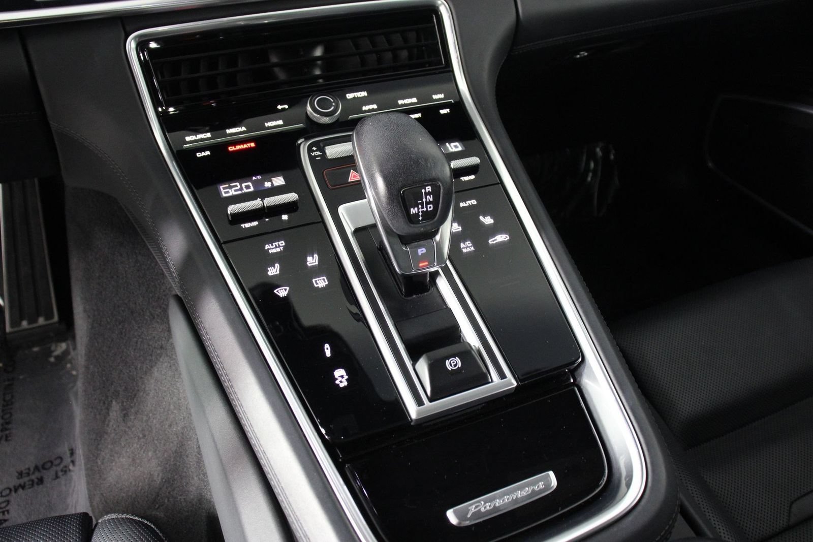 Certified 2023 Porsche Panamera GTS AWD/4WD image 18