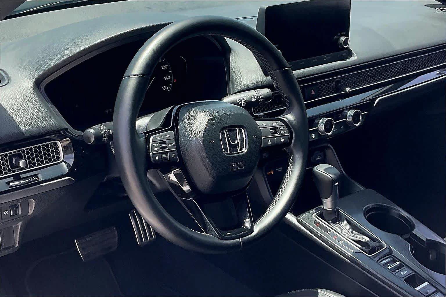 Used 2025 Honda Civic Sport image 17