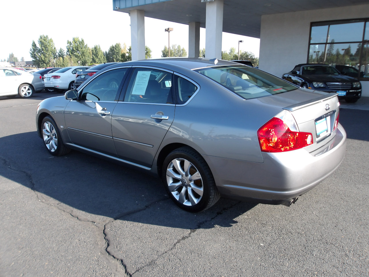 Used 2007 INFINITI M35 x w/ Technology Pkg image 3