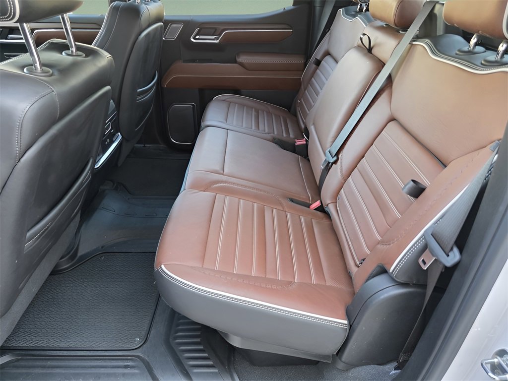 Used 2023 GMC Sierra 1500 Denali Ultimate image 9