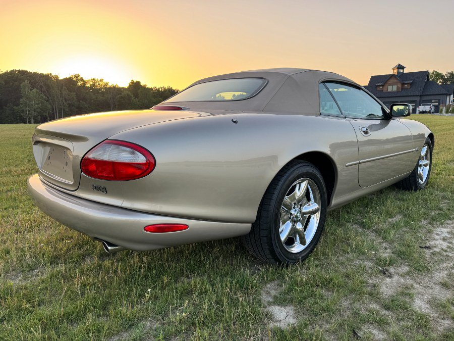 Used 1997 Jaguar XK8 Convertible RWD image 5