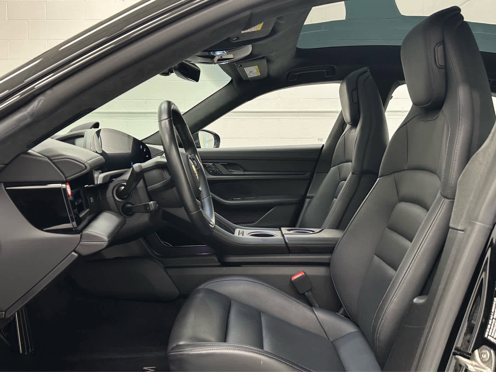 Used 2021 Porsche Taycan Turbo image 11