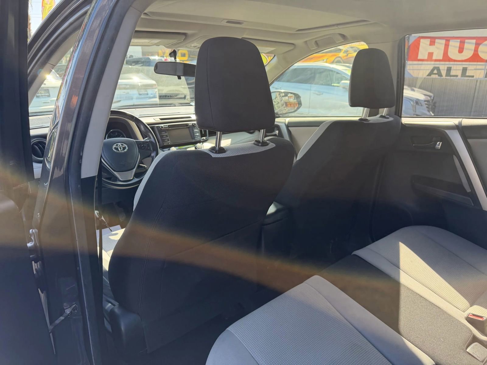 Used 2016 Toyota RAV4 XLE FWD image 13