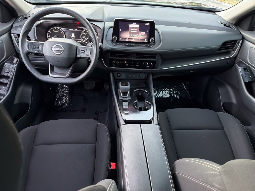 Used 2025 Nissan Rogue S FWD image 13