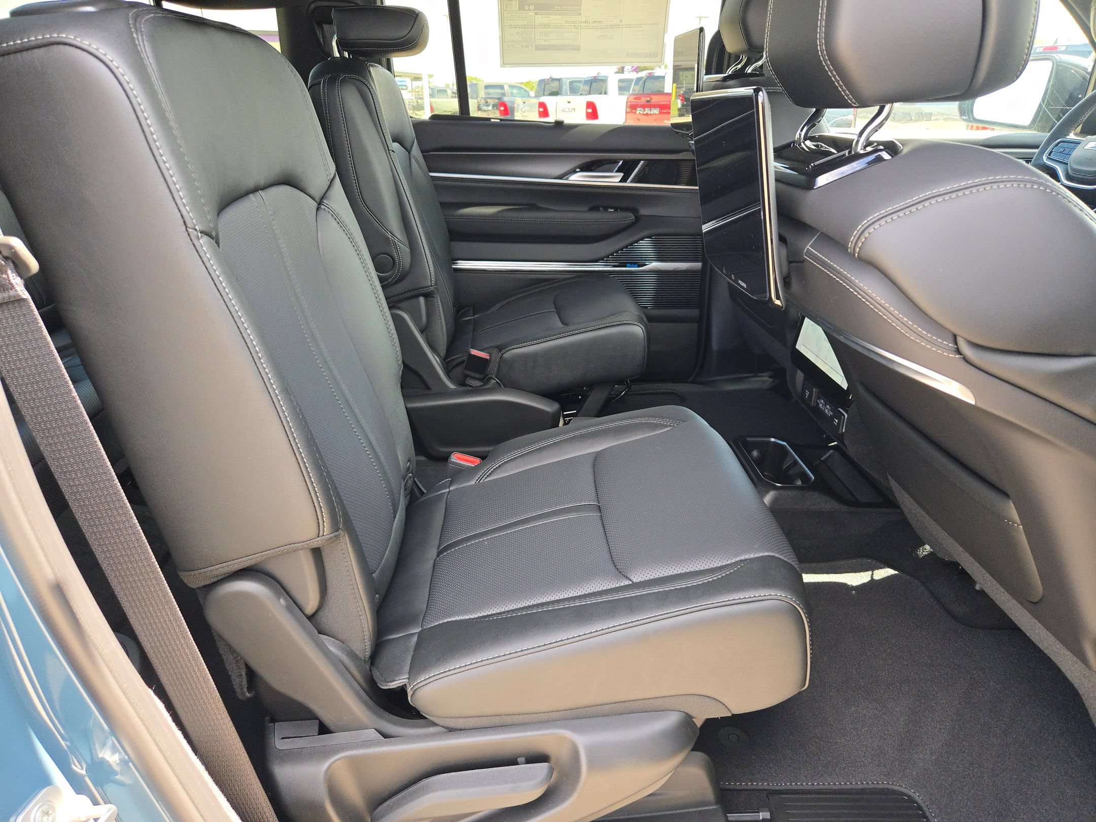New 2026 Jeep Grand Wagoneer L Summit w/ Rear Seat Video Group I AWD/4WD image 20