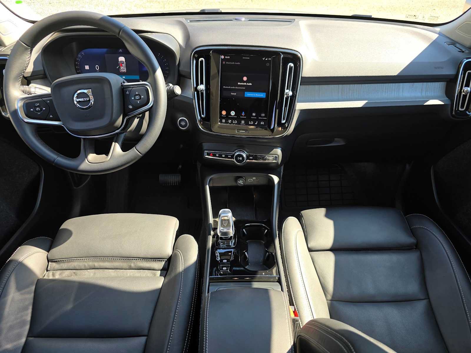 Used 2026 Volvo XC40 B5 Plus w/ Protection Package Premier AWD/4WD image 18