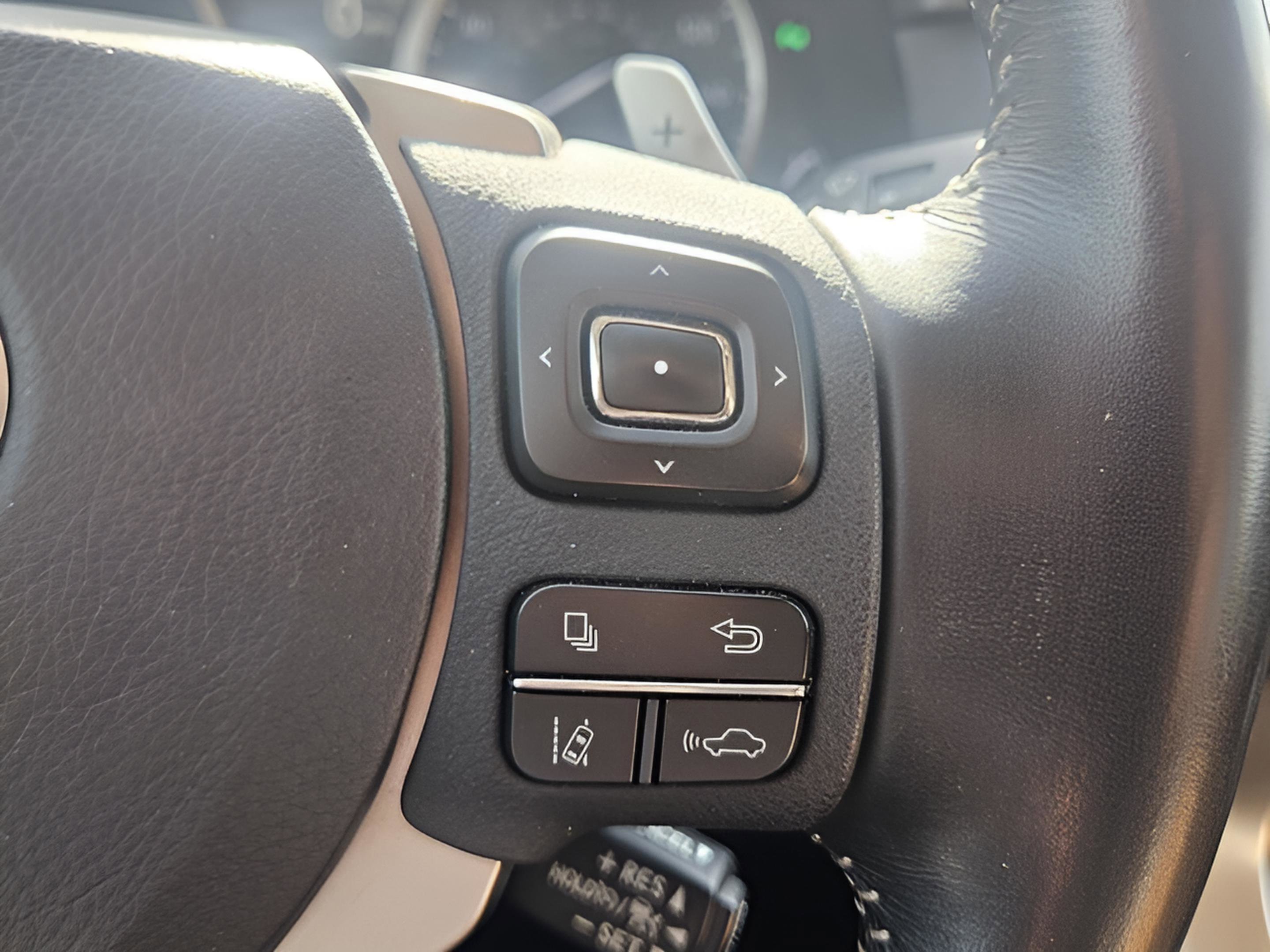 Used 2018 Lexus NX 300h AWD w/ Premium Package image 25