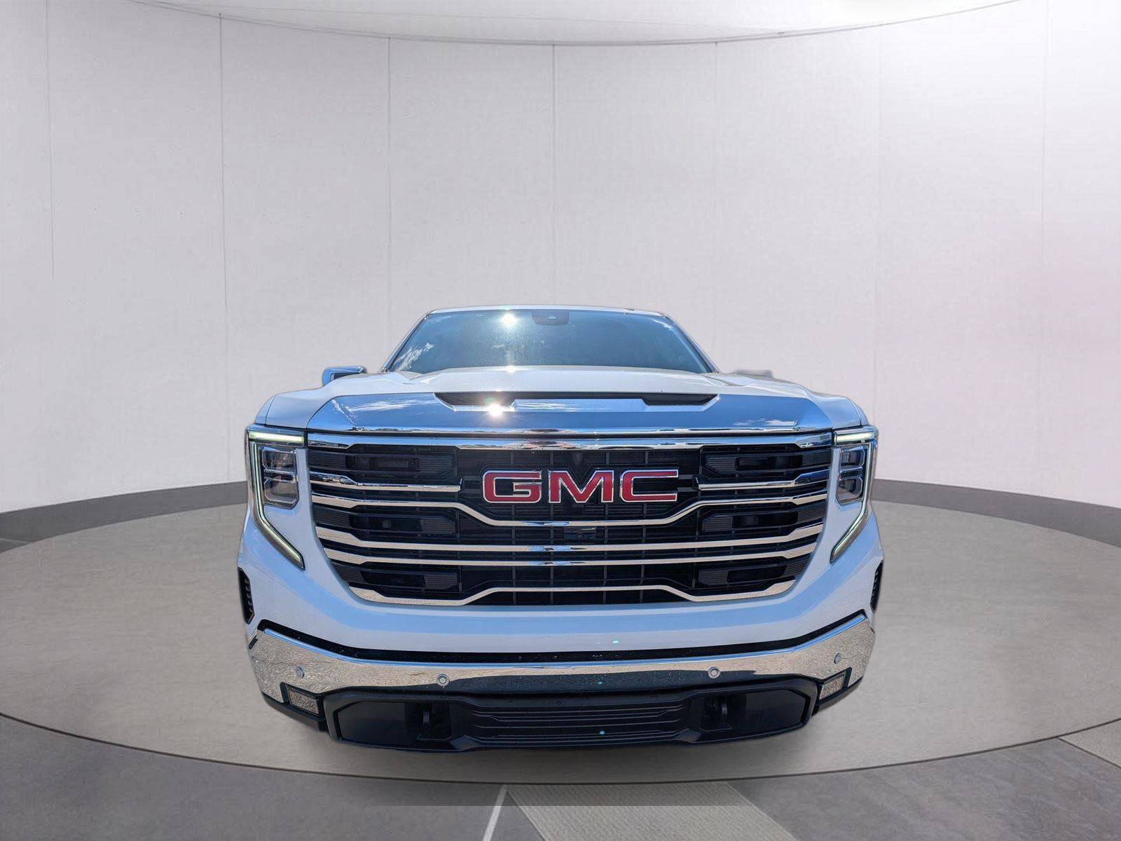 New 2026 GMC Sierra 1500 SLT w/ SLT Premium Plus Package AWD/4WD image 8