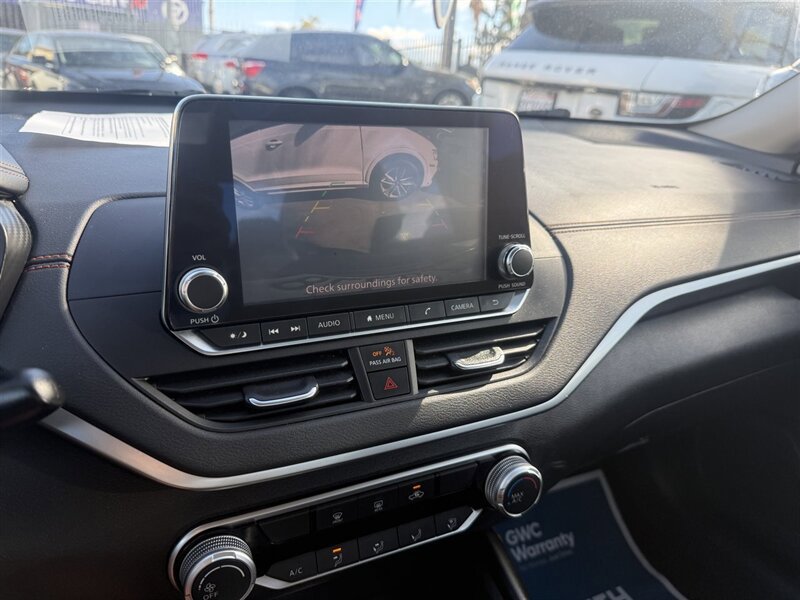 Used 2019 Nissan Altima 2.5 SR FWD image 6