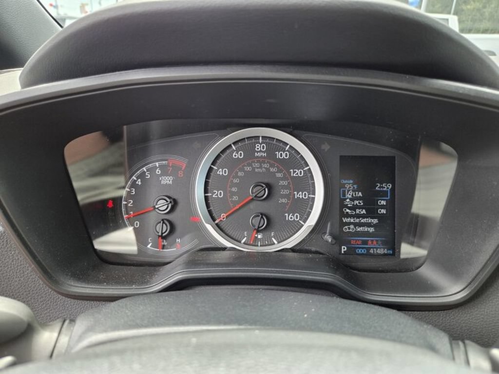 Used 2022 Toyota Corolla SE FWD image 31