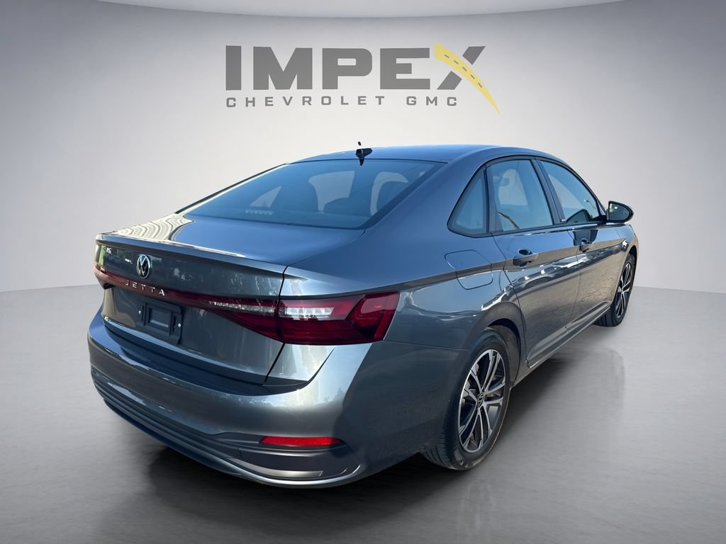 Used 2025 Volkswagen Jetta Sport FWD image 5