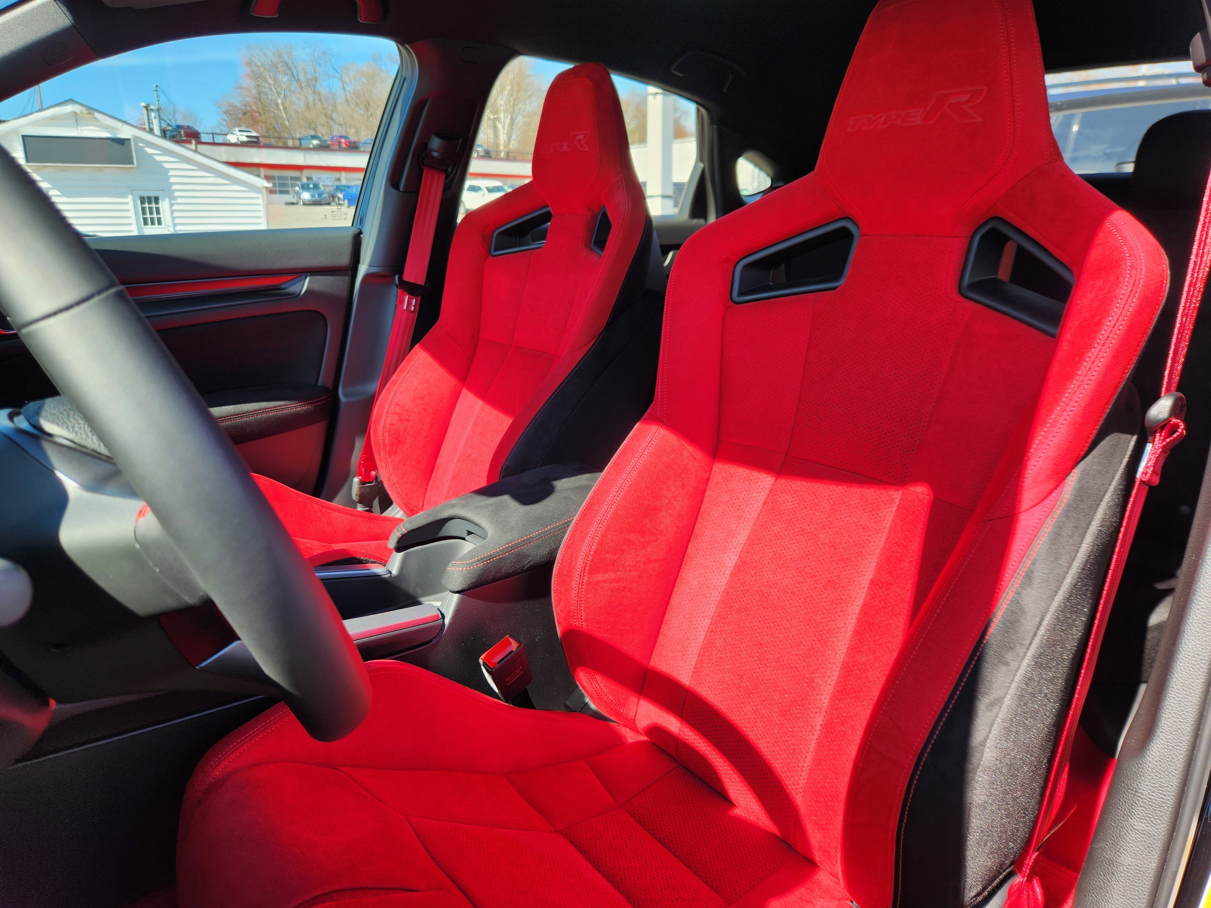 Used 2025 Honda Civic Type R image 8