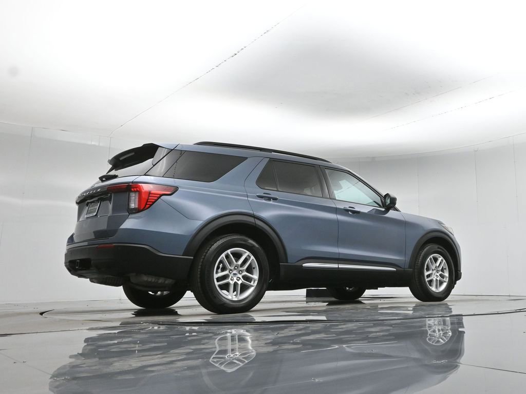 Used 2025 Ford Explorer Active image 51
