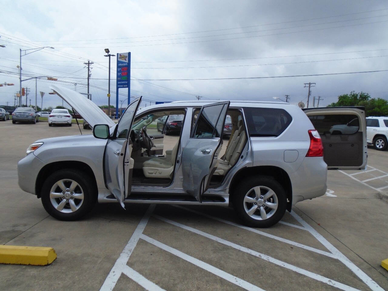 Used 2010 Lexus GX 460 image 28