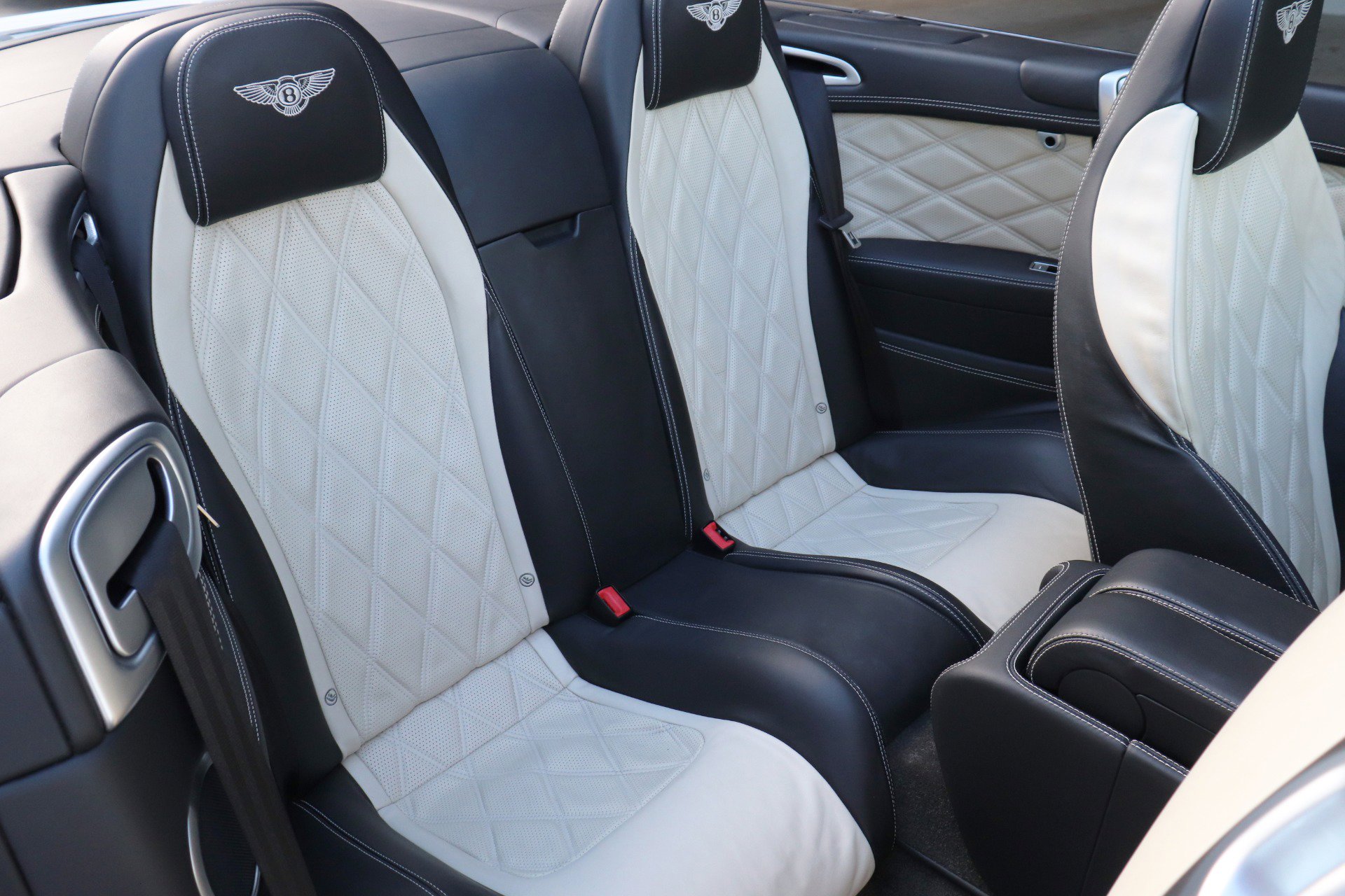 Used 2015 Bentley Continental GT V8 S image 16