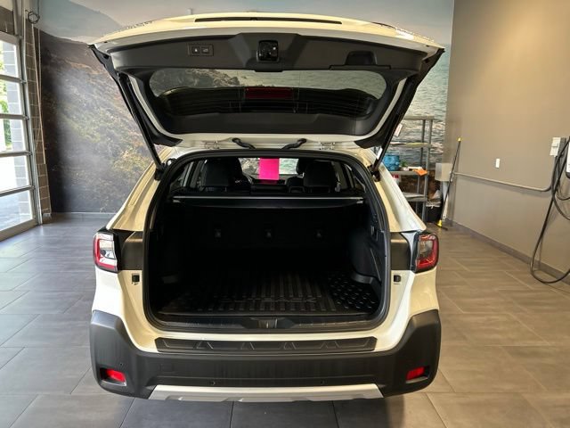 Used 2024 Subaru Outback Limited AWD/4WD image 30