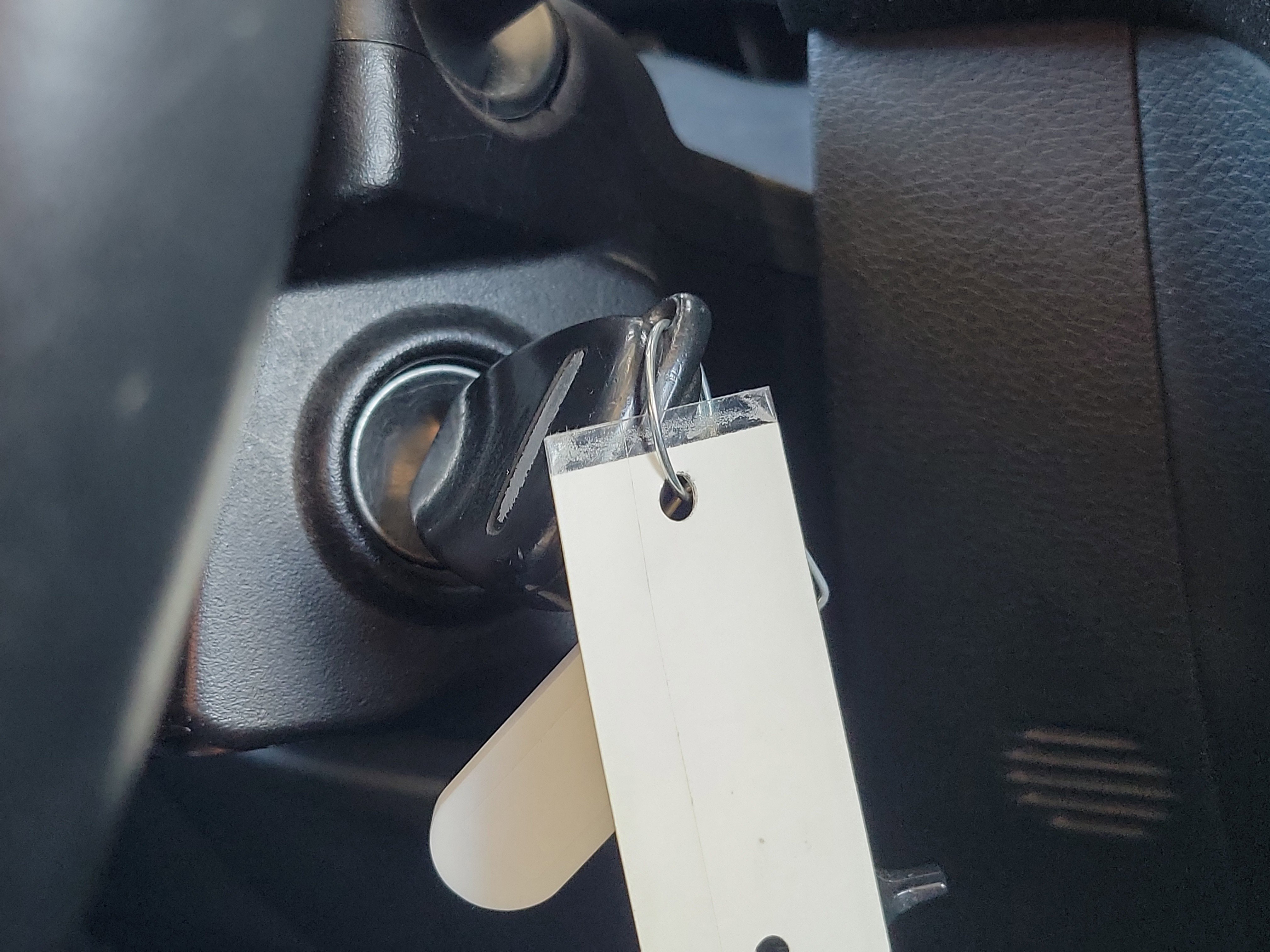 Used 2015 Jeep Wrangler Unlimited Sahara w/ Connectivity Group image 22