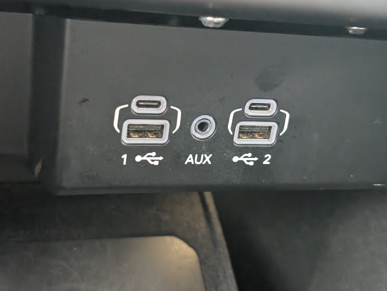 Used 2024 Jeep Wagoneer L Series II w/ Flexible Seating Group AWD/4WD image 17