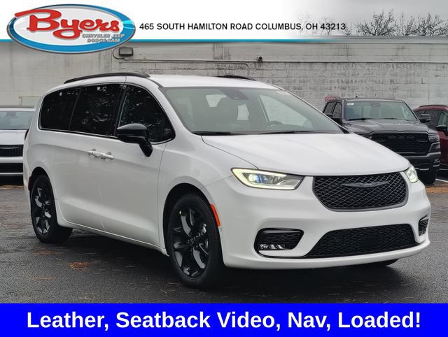 New 2026 Chrysler Pacifica Select