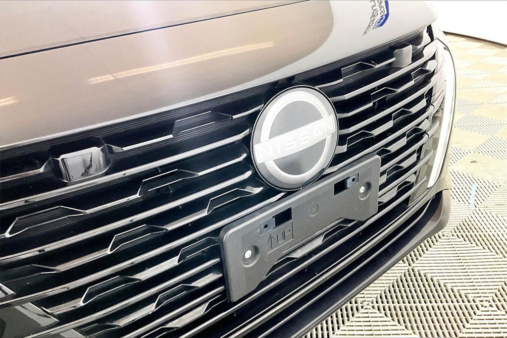 Used 2024 Nissan Sentra SV image 23