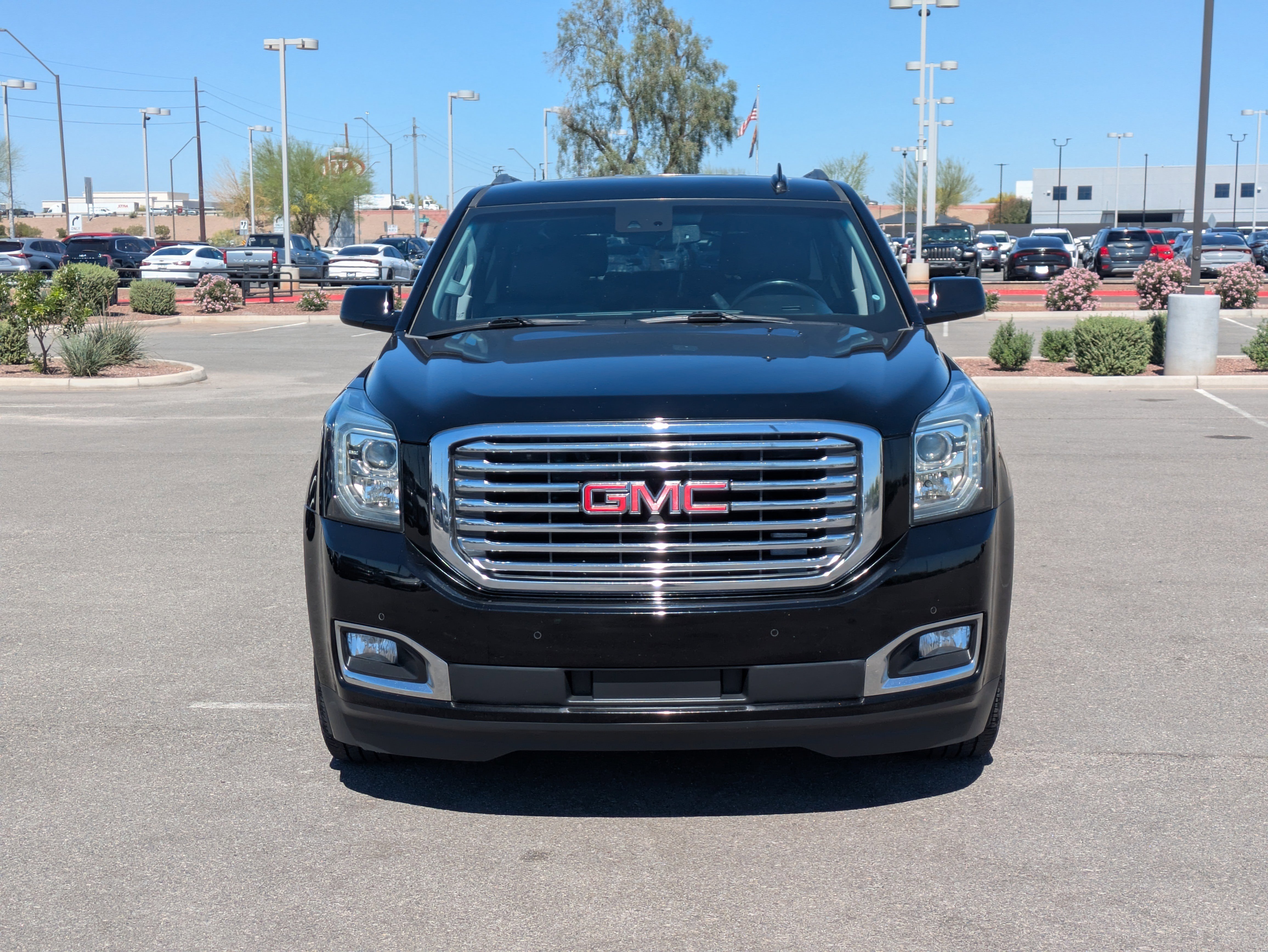 Used 2019 GMC Yukon XL SLT image 8