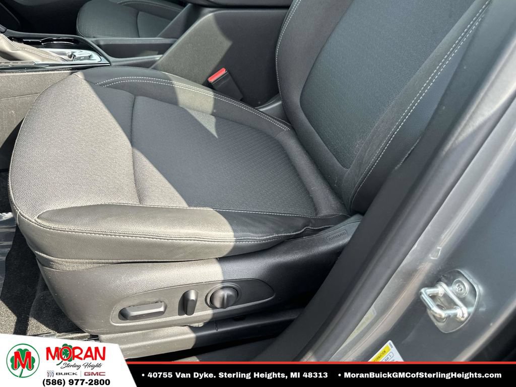 Certified 2024 Buick Encore GX Preferred w/ Comfort Package AWD/4WD image 18